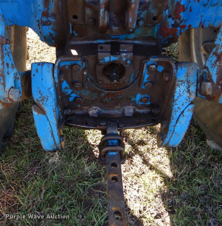 image for item DO1423 1968 Ford 8000  tractor