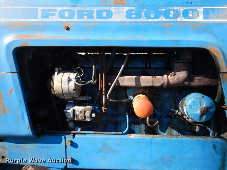 image for item DO1423 1968 Ford 8000  tractor