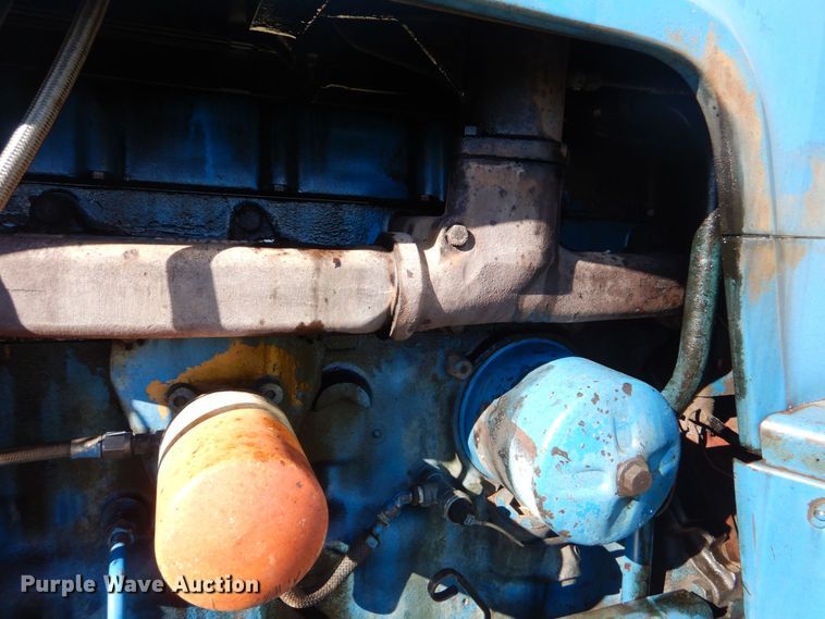 image for item DO1423 1968 Ford 8000  tractor