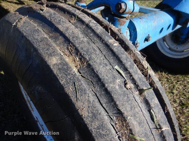 image for item DO1423 1968 Ford 8000  tractor