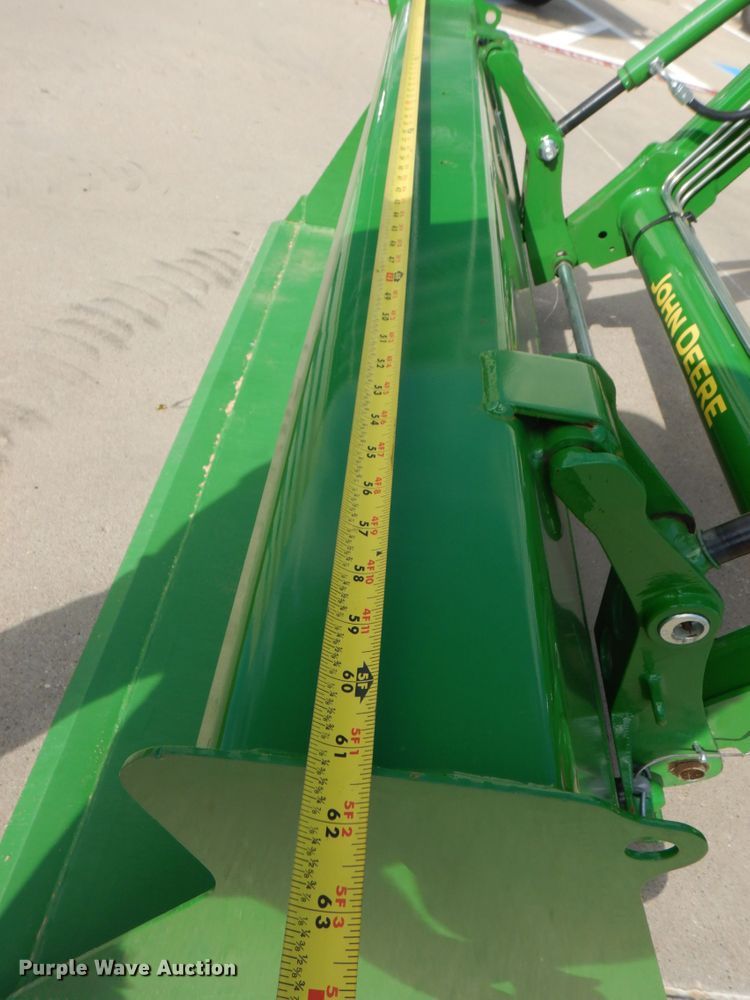 image for item DO1649 2022 John Deere 3025E  MFWD tractor