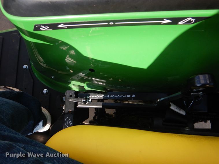 image for item DO1649 2022 John Deere 3025E  MFWD tractor