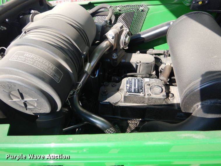 image for item DO1649 2022 John Deere 3025E  MFWD tractor