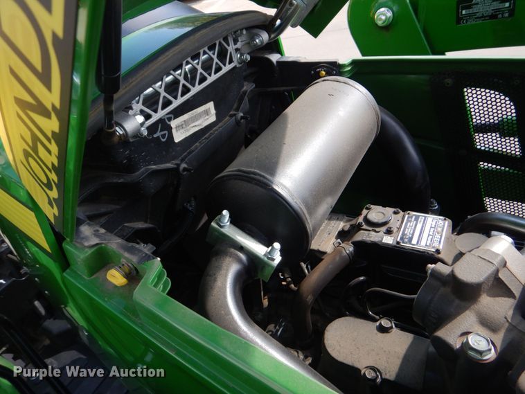 image for item DO1649 2022 John Deere 3025E  MFWD tractor