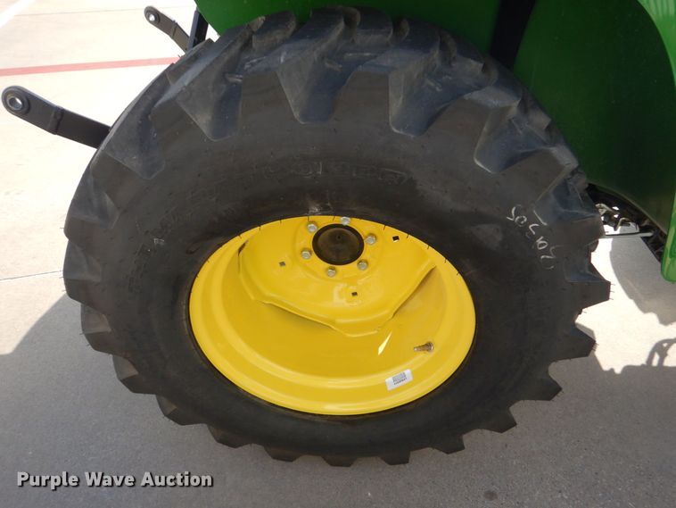 image for item DO1649 2022 John Deere 3025E  MFWD tractor
