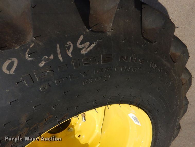 image for item DO1649 2022 John Deere 3025E  MFWD tractor