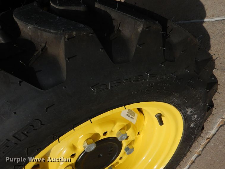 image for item DO1649 2022 John Deere 3025E  MFWD tractor