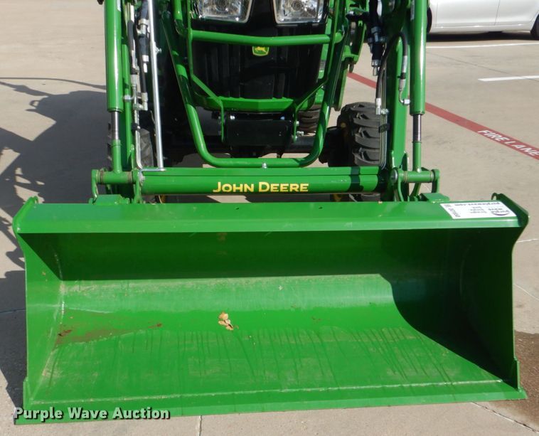 image for item DO1650 2022 John Deere 2038R  MFWD tractor