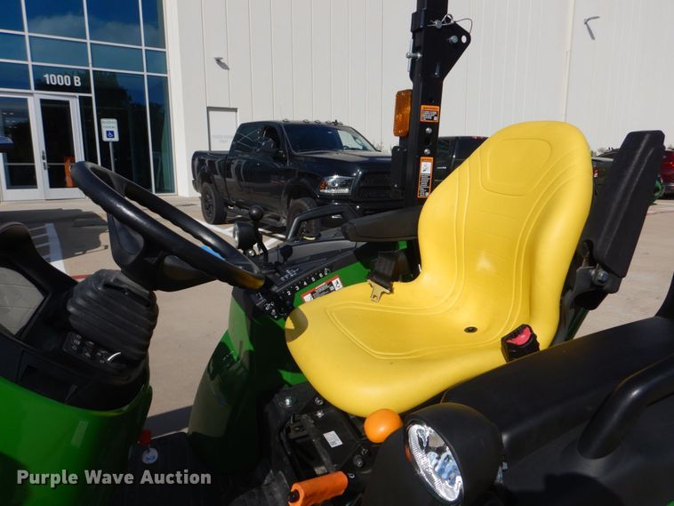 image for item DO1650 2022 John Deere 2038R  MFWD tractor