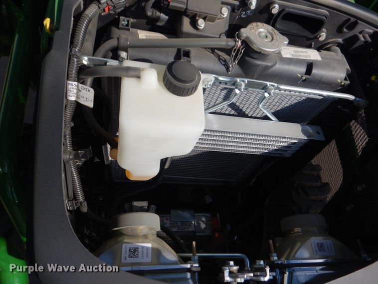 image for item DO1650 2022 John Deere 2038R  MFWD tractor