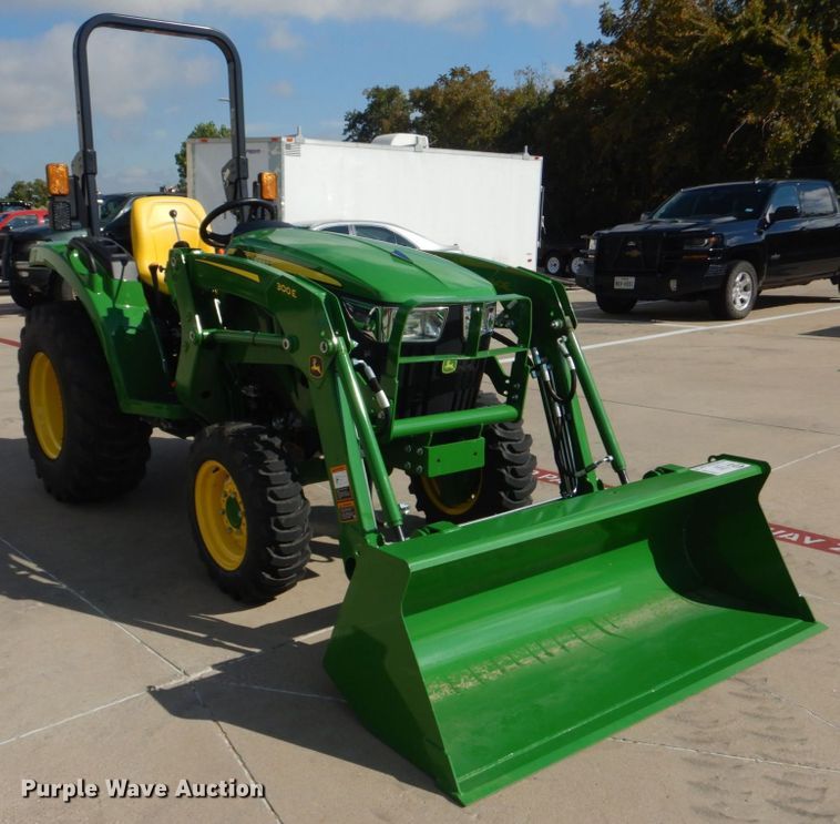 image for item DO1651 2021 John Deere 3043D  MFWD tractor