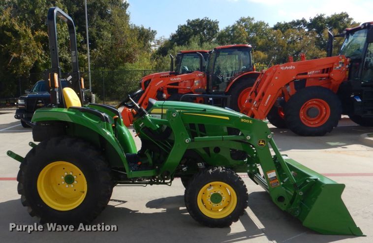 image for item DO1651 2021 John Deere 3043D  MFWD tractor