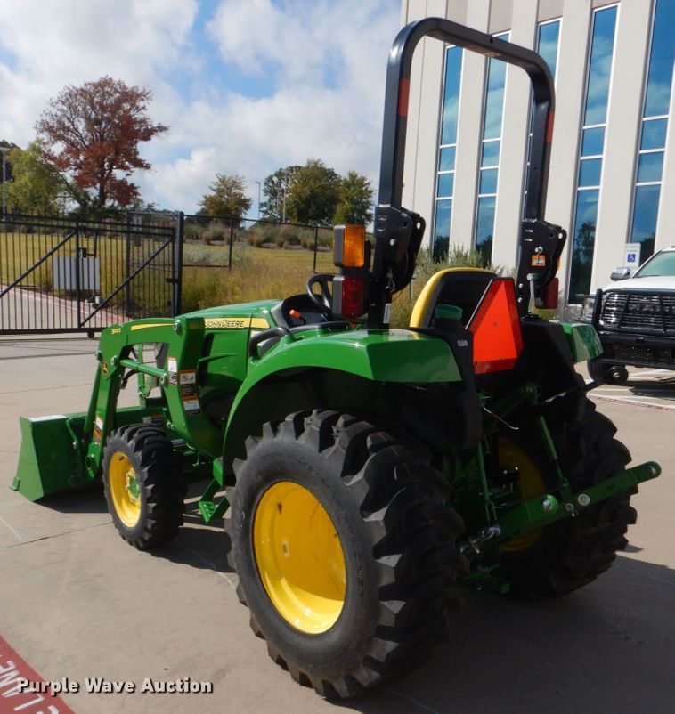 image for item DO1651 2021 John Deere 3043D  MFWD tractor