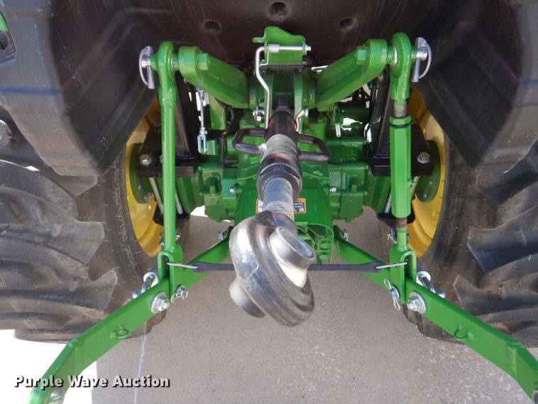 image for item DO1651 2021 John Deere 3043D  MFWD tractor