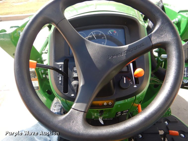 image for item DO1651 2021 John Deere 3043D  MFWD tractor