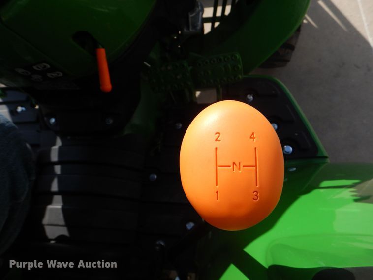 image for item DO1651 2021 John Deere 3043D  MFWD tractor