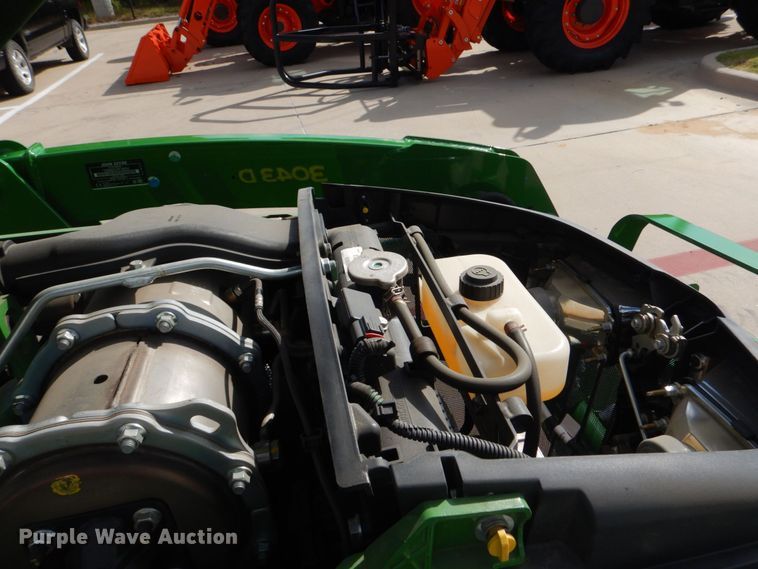 image for item DO1651 2021 John Deere 3043D  MFWD tractor