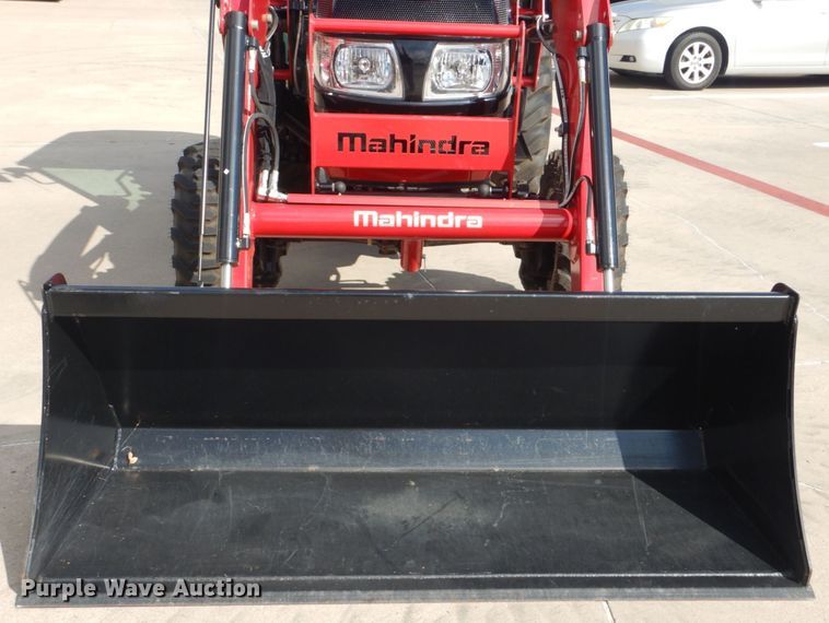 image for item DO1652 2022 Mahindra 1640 HST  MFWD tractor