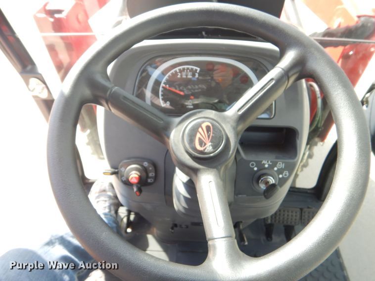 image for item DO1652 2022 Mahindra 1640 HST  MFWD tractor