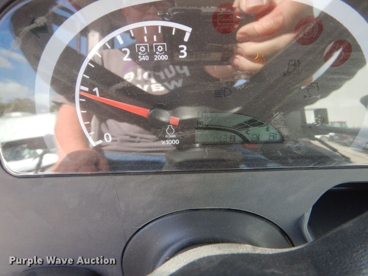 image for item DO1652 2022 Mahindra 1640 HST  MFWD tractor