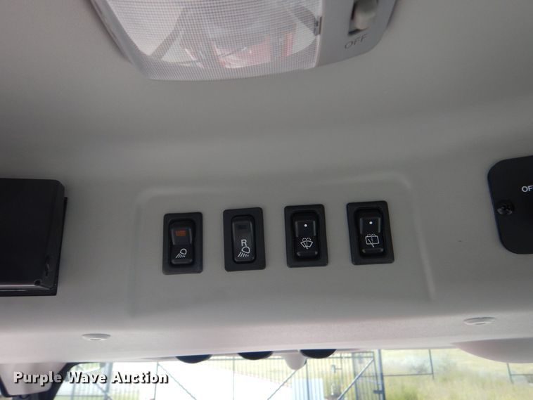 image for item DO1652 2022 Mahindra 1640 HST  MFWD tractor