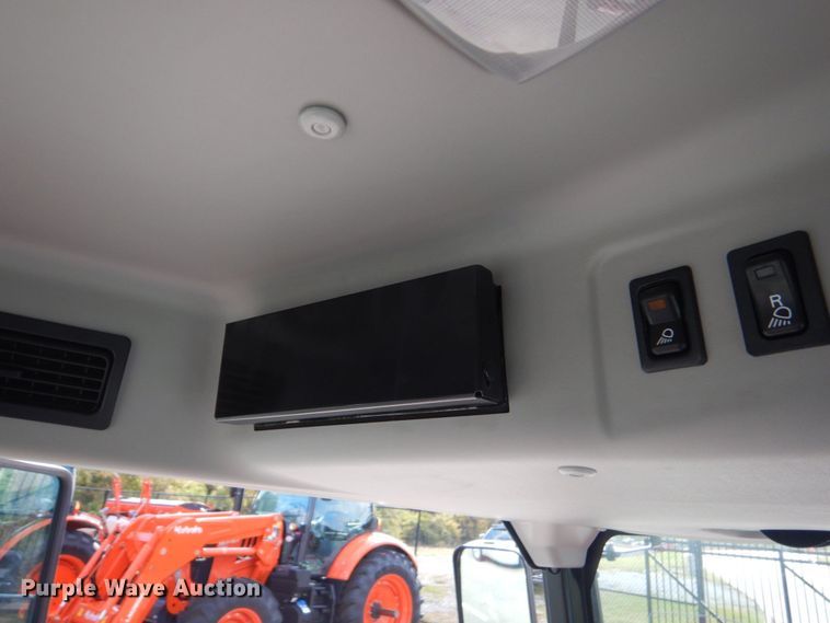 image for item DO1652 2022 Mahindra 1640 HST  MFWD tractor