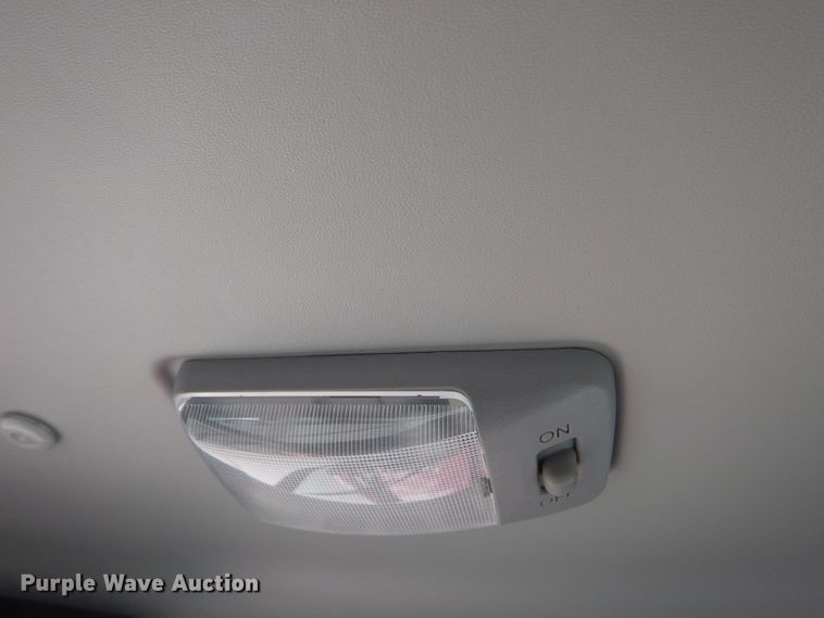 image for item DO1652 2022 Mahindra 1640 HST  MFWD tractor