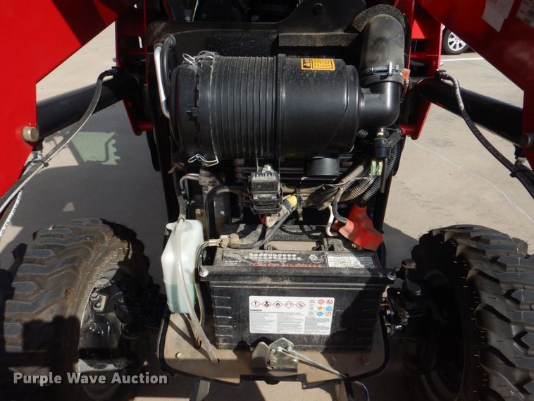 image for item DO1652 2022 Mahindra 1640 HST  MFWD tractor