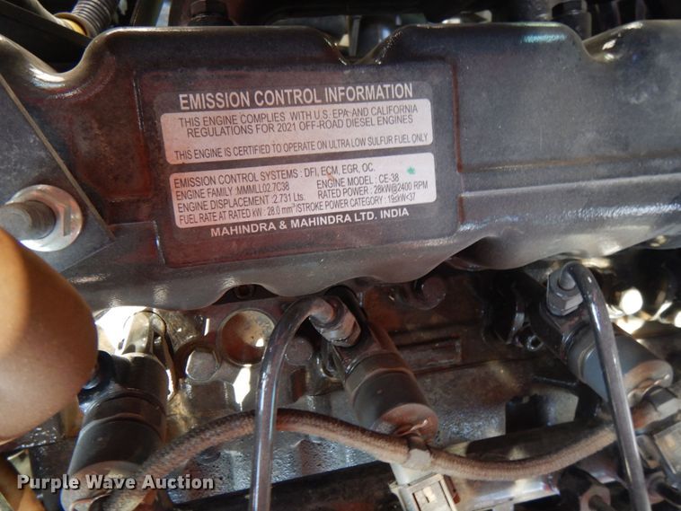 image for item DO1652 2022 Mahindra 1640 HST  MFWD tractor