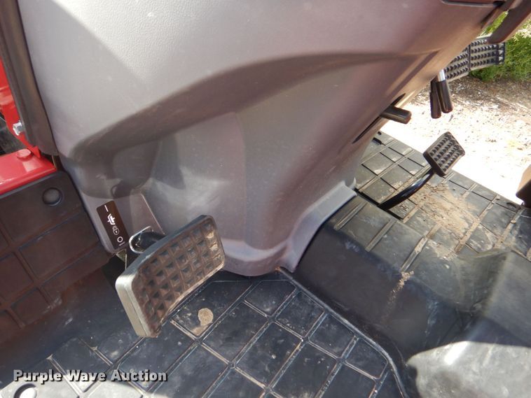 image for item DO1653 2022 Mahindra 1626 HST  MFWD tractor