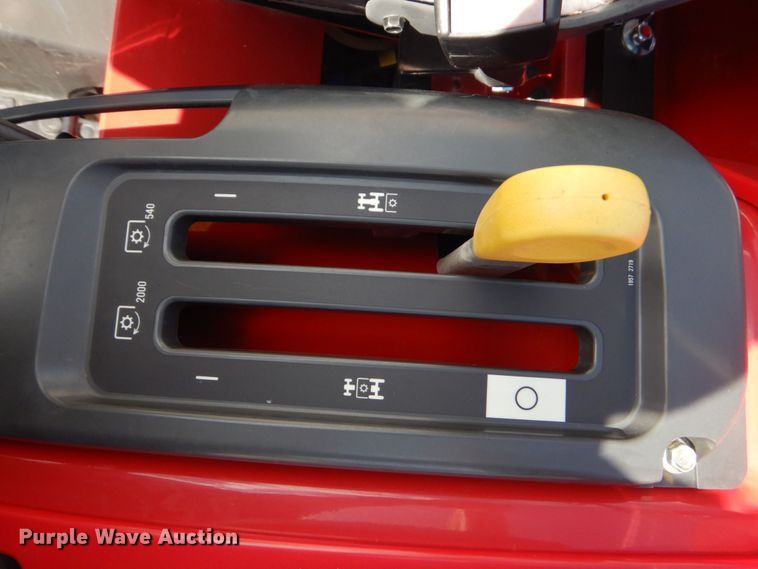 image for item DO1653 2022 Mahindra 1626 HST  MFWD tractor