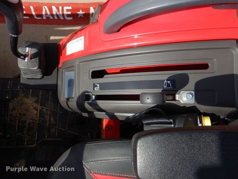 image for item DO1653 2022 Mahindra 1626 HST  MFWD tractor