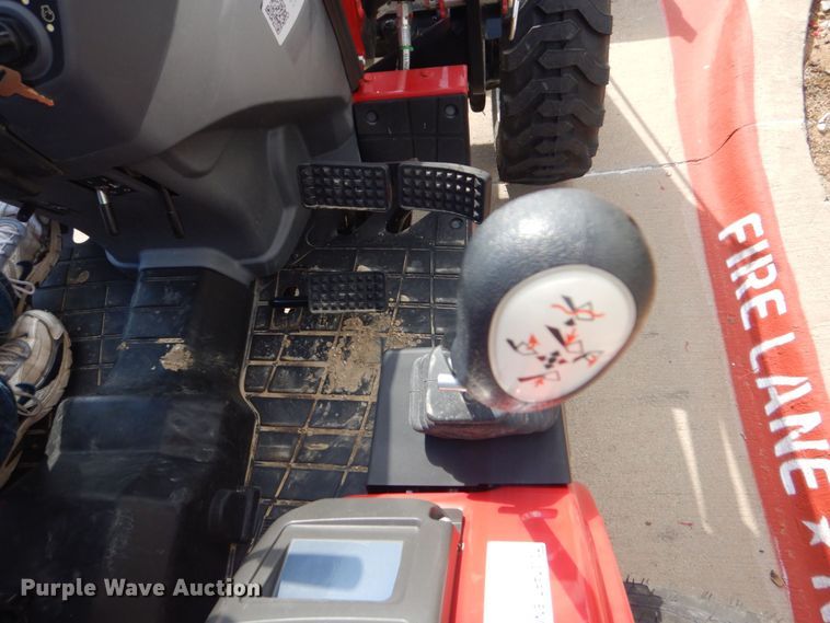 image for item DO1653 2022 Mahindra 1626 HST  MFWD tractor