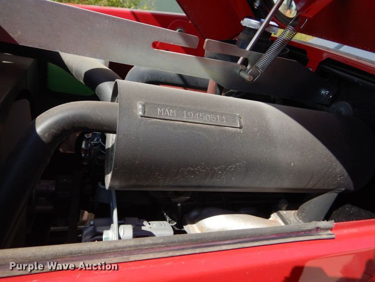 image for item DO1653 2022 Mahindra 1626 HST  MFWD tractor