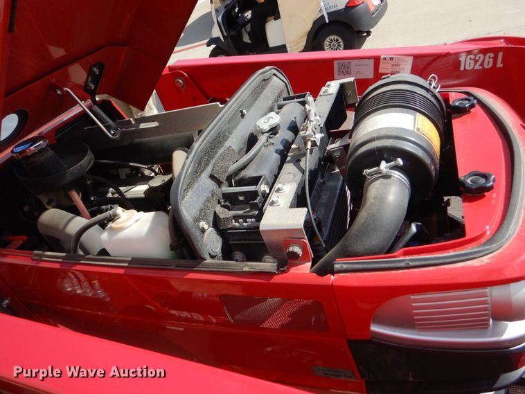 image for item DO1653 2022 Mahindra 1626 HST  MFWD tractor