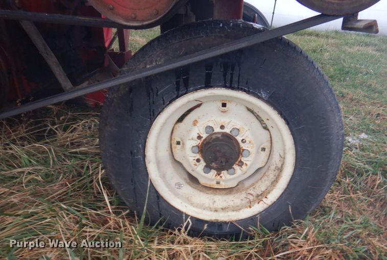 image for item DP0420 Silopress XPIII  silage bagger