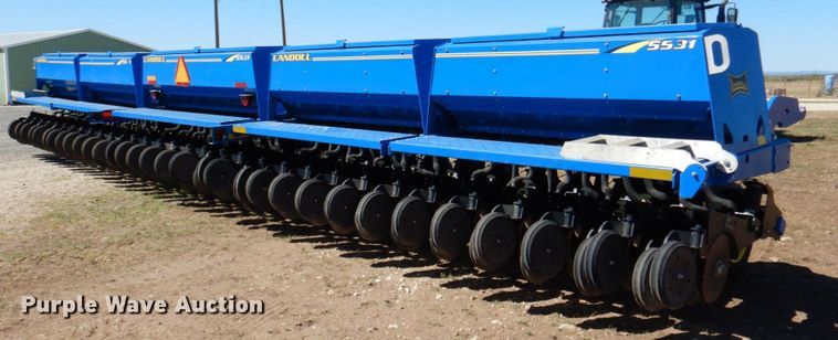 image for item DQ1872 2014 Landoll 5531  grain drill