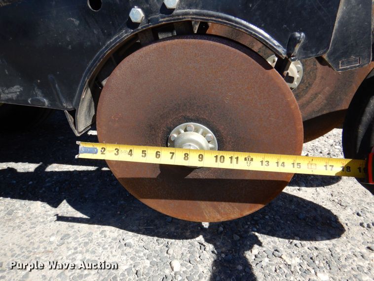 image for item DQ1872 2014 Landoll 5531  grain drill