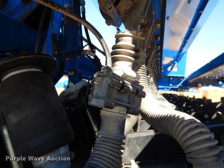 image for item DQ1872 2014 Landoll 5531  grain drill