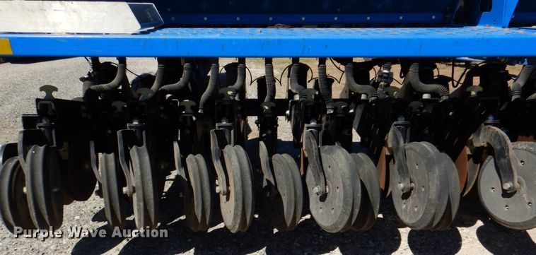 image for item DQ1872 2014 Landoll 5531  grain drill