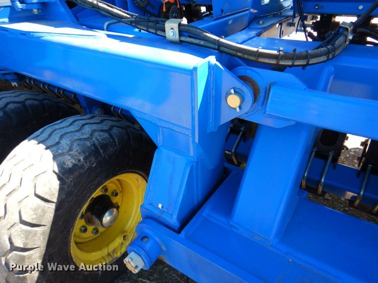 image for item DQ1872 2014 Landoll 5531  grain drill