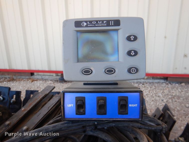 image for item DQ1872 2014 Landoll 5531  grain drill