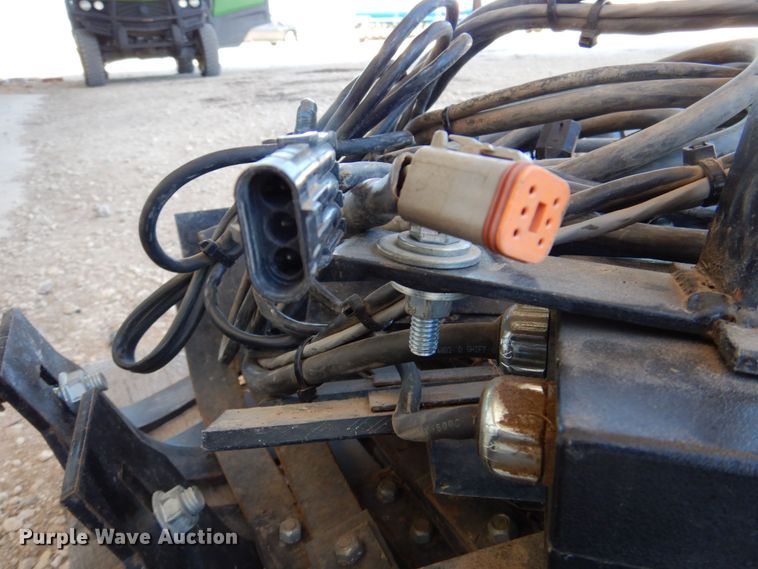 image for item DQ1872 2014 Landoll 5531  grain drill