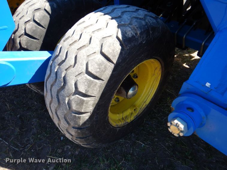 image for item DQ1872 2014 Landoll 5531  grain drill