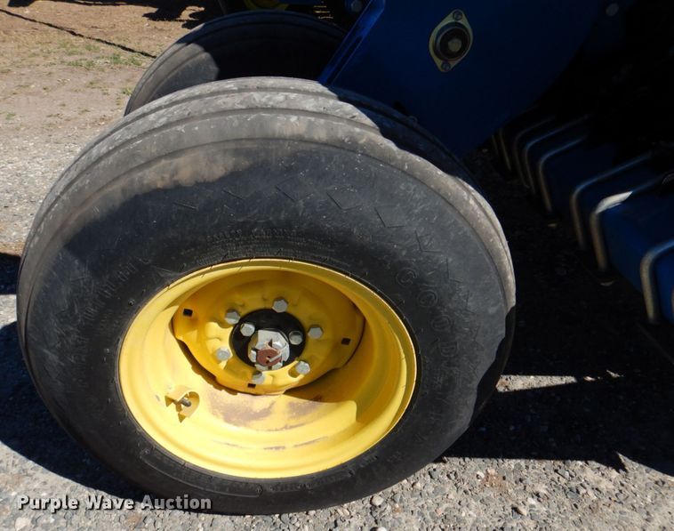 image for item DQ1872 2014 Landoll 5531  grain drill