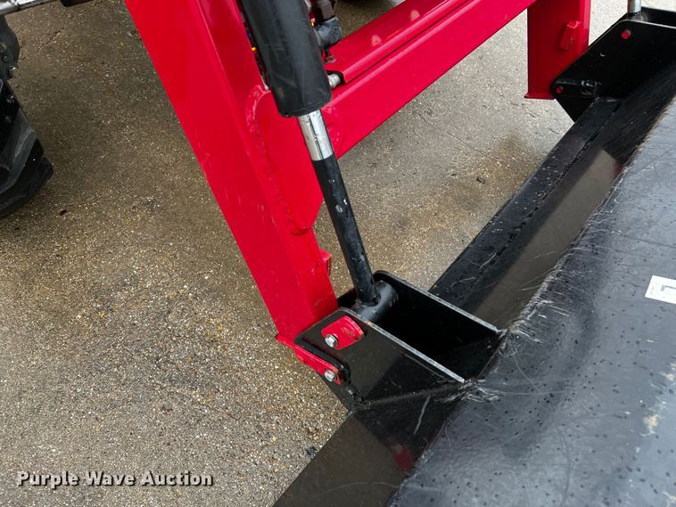 image for item DQ1888 2008 Mahindra 2525  MFWD tractor