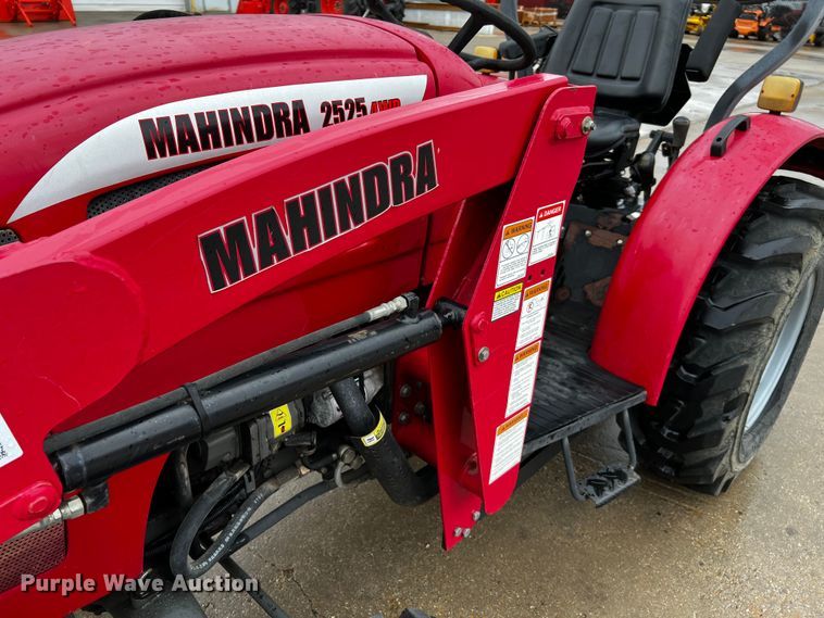 image for item DQ1888 2008 Mahindra 2525  MFWD tractor