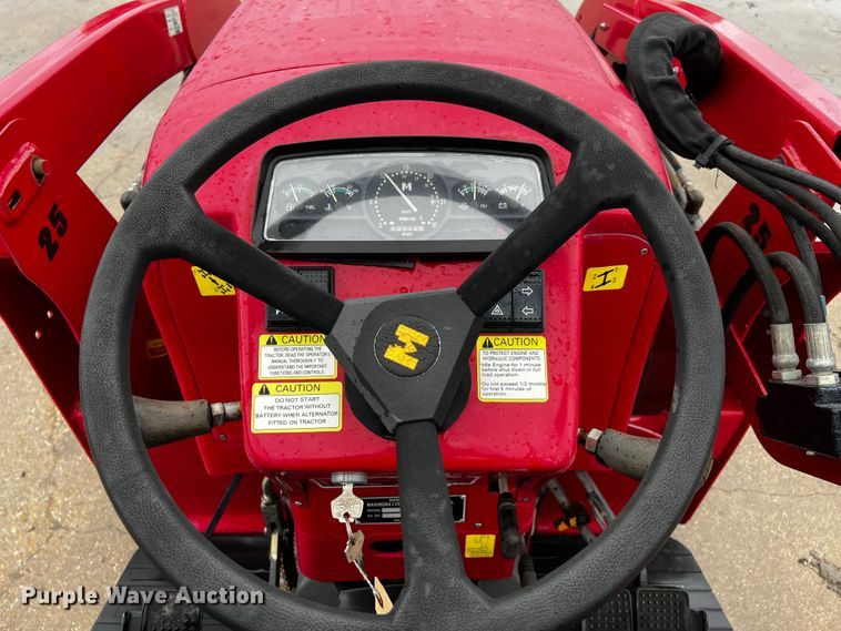 image for item DQ1888 2008 Mahindra 2525  MFWD tractor