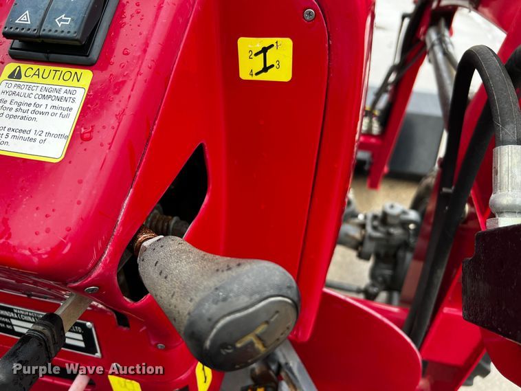 image for item DQ1888 2008 Mahindra 2525  MFWD tractor