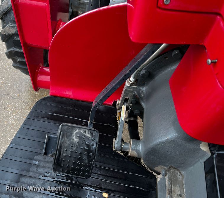 image for item DQ1888 2008 Mahindra 2525  MFWD tractor